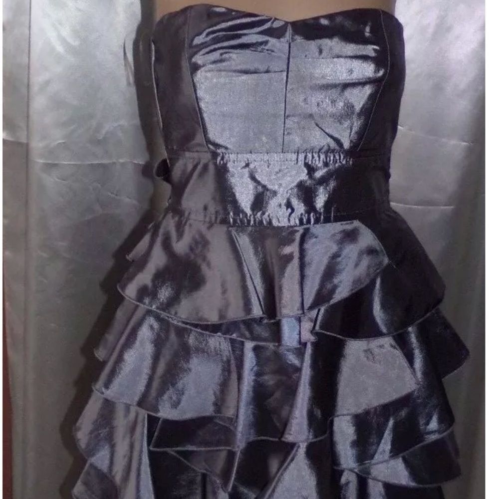 Windsor Gray Ruffle Strapless Dress sz.5